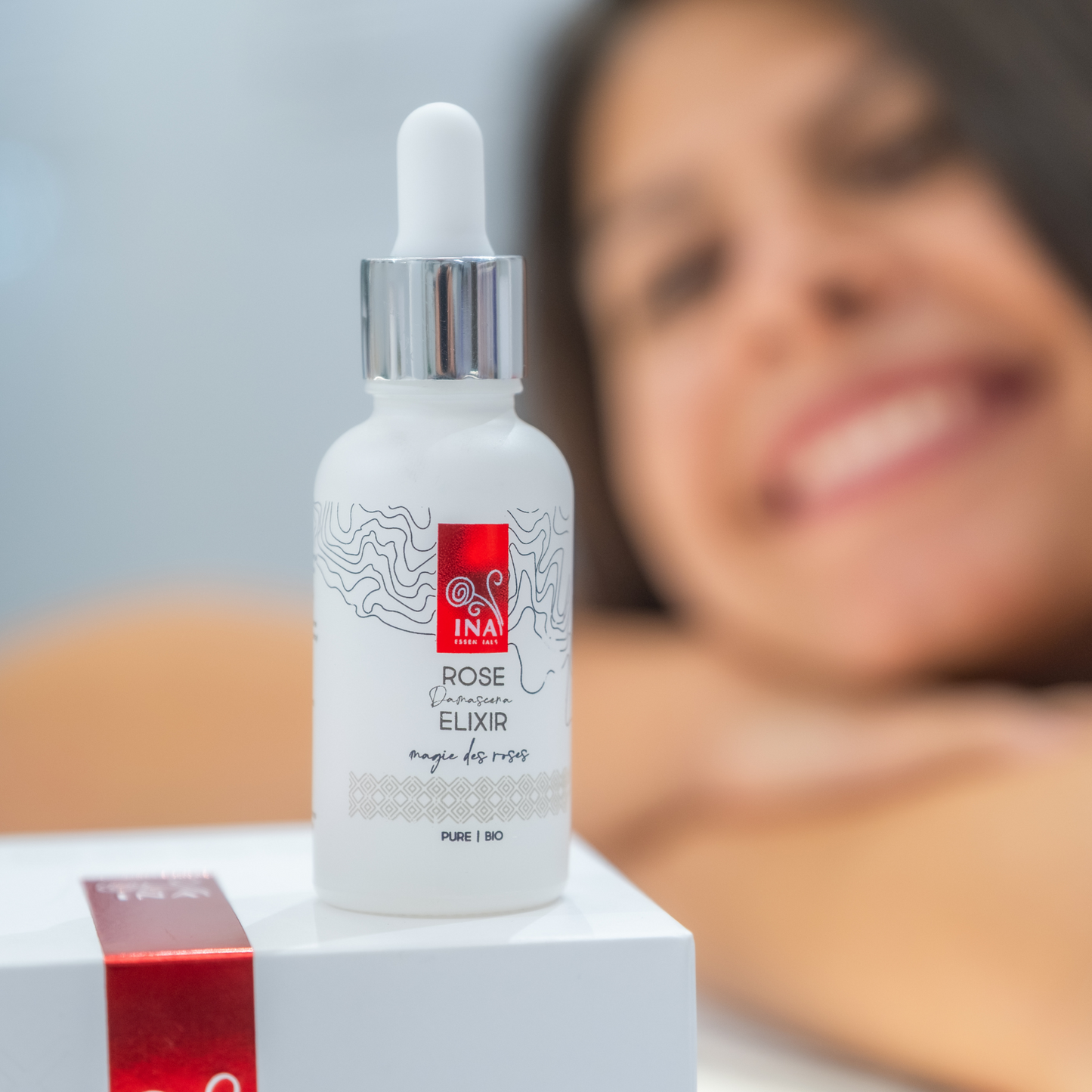 SPEZIELLER ZUGANG Kaufen Sie 2 Anti-Age-Gesichtsseren und erhalten Sie 1 Active Moisturizer gratis