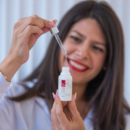 SPEZIELLER ZUGANG Intensives Anti-Aging-Gesichtsserum mit Bio-Rosenöl – Rose Elixir
