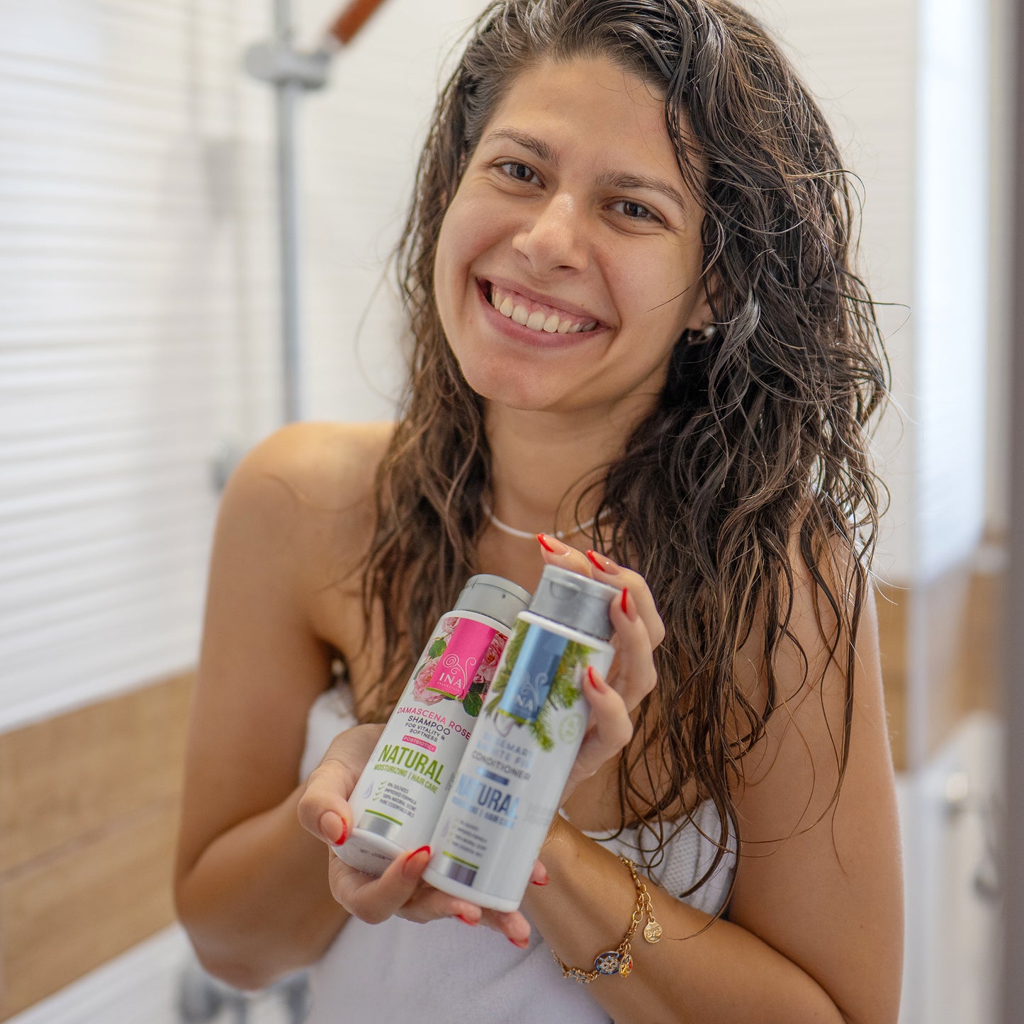 Kaufen Sie 2 Sonnenschutzmittel und Erhalten Sie Shampoo und Conditioner Kostenlos