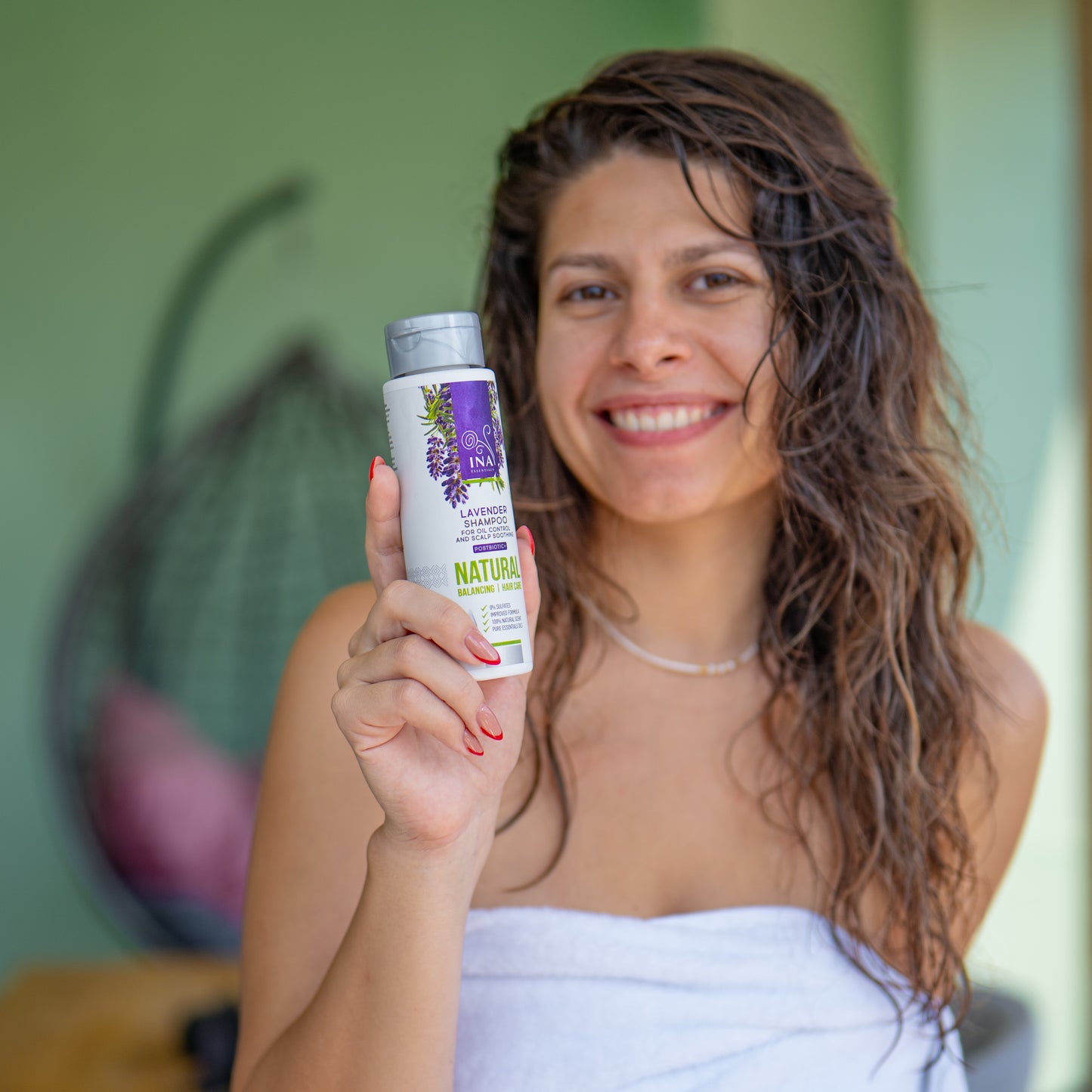 Natürliches Lavendel Shampoo für Schuppen und empfindliche Kopfhaut