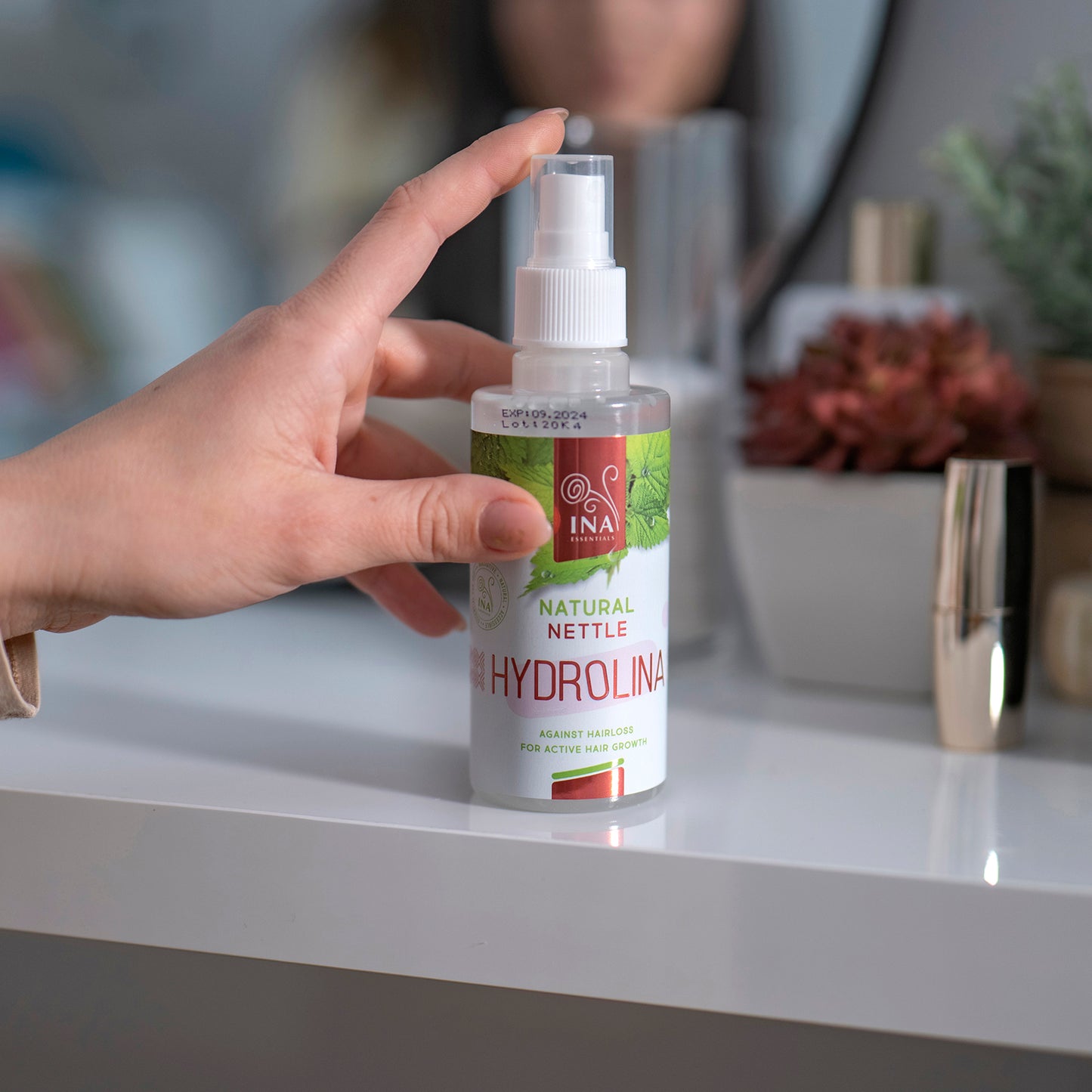 Wildes Brennnesselwasser - Hydrolina - Haarspray für Haarausfall und fettiges Haar