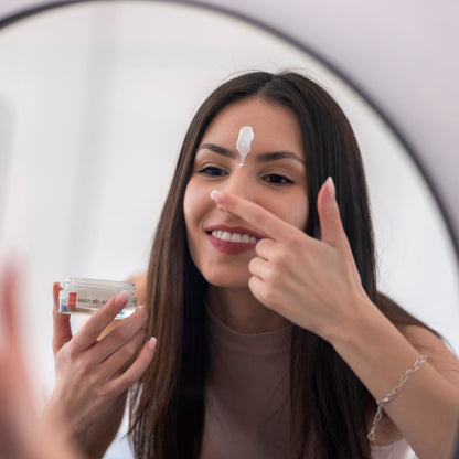 Crème de rose - Gesichtscreme mit SPF 30 - stark angereichert mit ätherischem Bio-Rosenöl