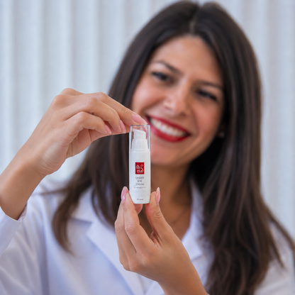 Kaufen Sie 1 Feuchtigkeitsspendende Tagescreme und 1 Anti-Aging-Serum, Erhalten Sie 1 Augencreme Gratis